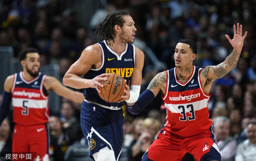 随着他继续 随着他继续